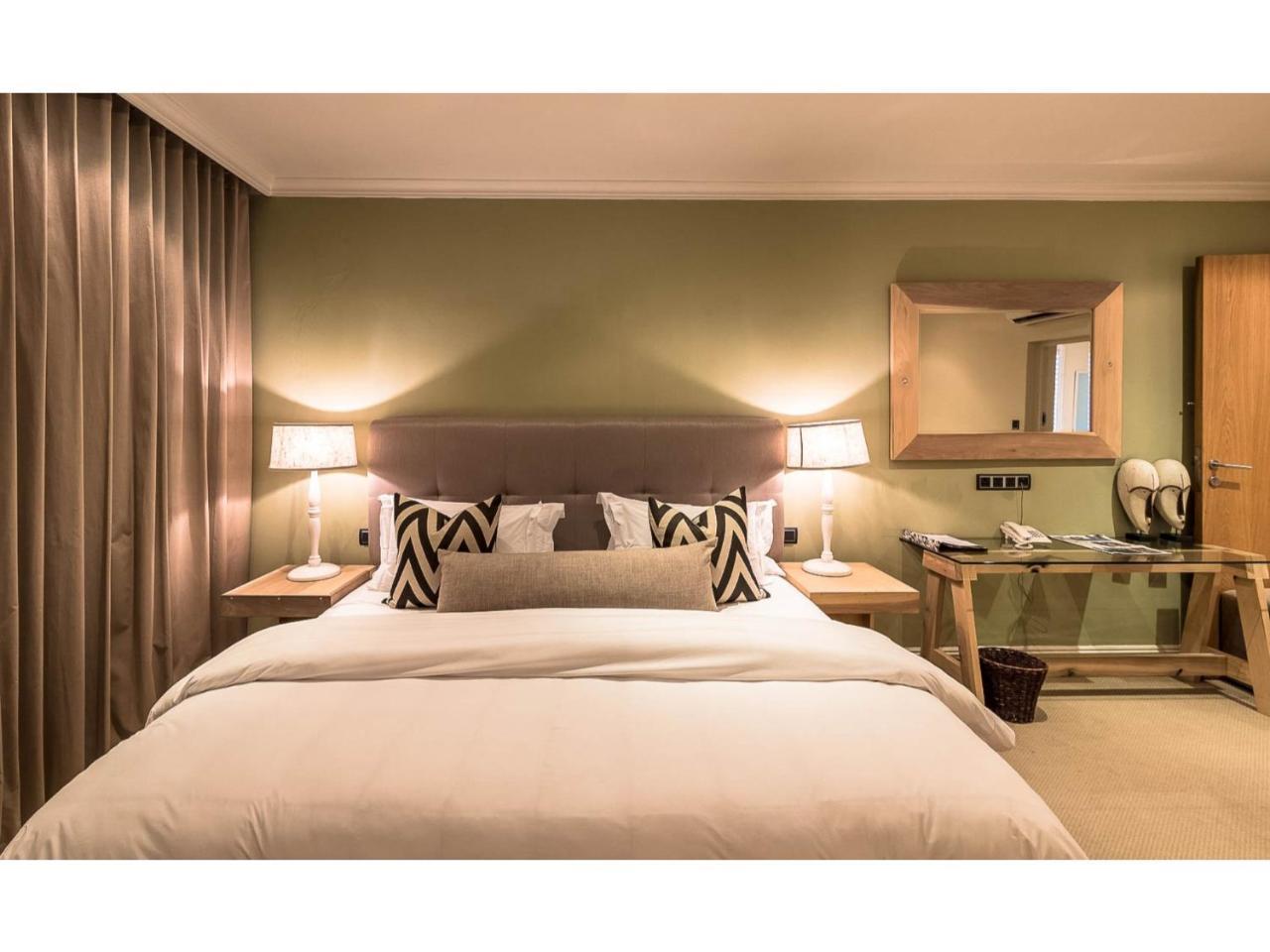 Sugar Hotel 5*